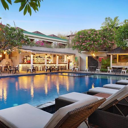 Sagara Villas And Suites Sanur By Ahm Exterior foto The swimming pool at the hotel