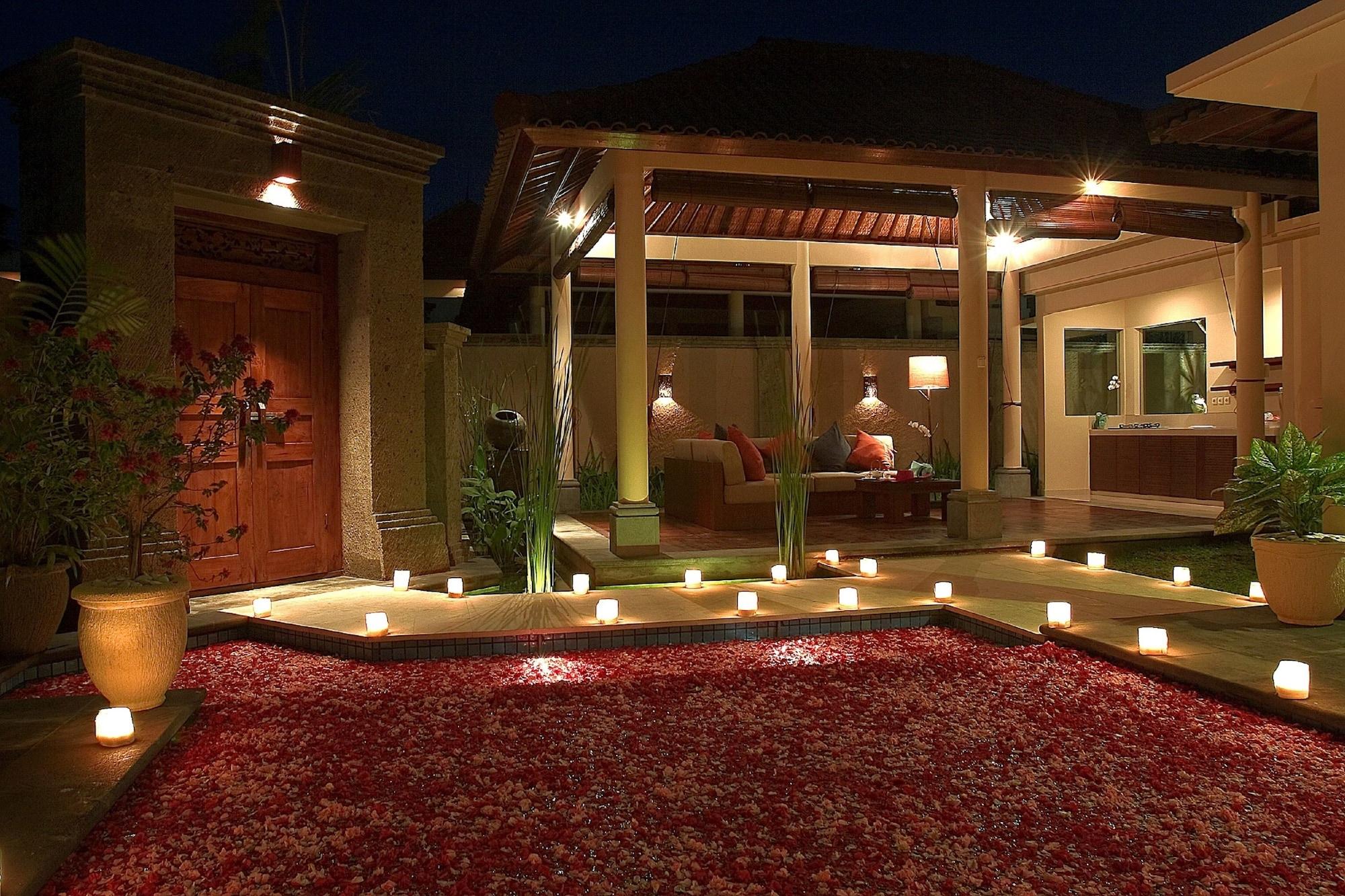 Sagara Villas And Suites Sanur By Ahm Exterior foto A villa at the resort