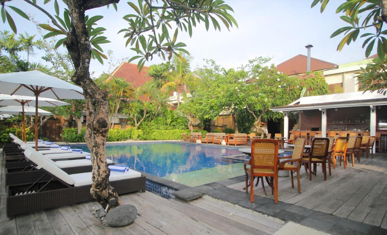 Sagara Villas And Suites Sanur By Ahm Exterior foto The swimming pool at the hotel