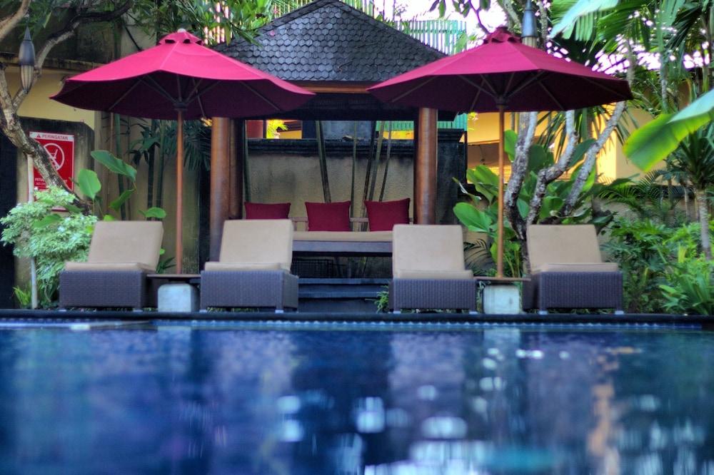 Sagara Villas And Suites Sanur By Ahm Exterior foto The swimming pool at the hotel
